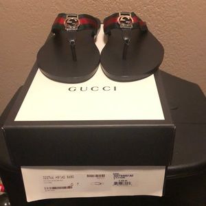 Gucci slippers